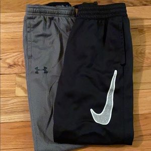 2 pairs of boys joggers